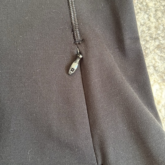 Lululemon Runderful Long Sleeve in Black - Picture 6 of 10